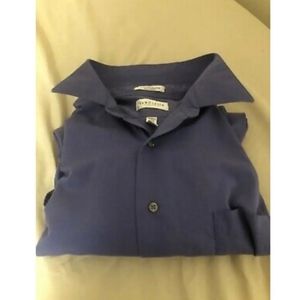 Men's long sleeved button down shirt
